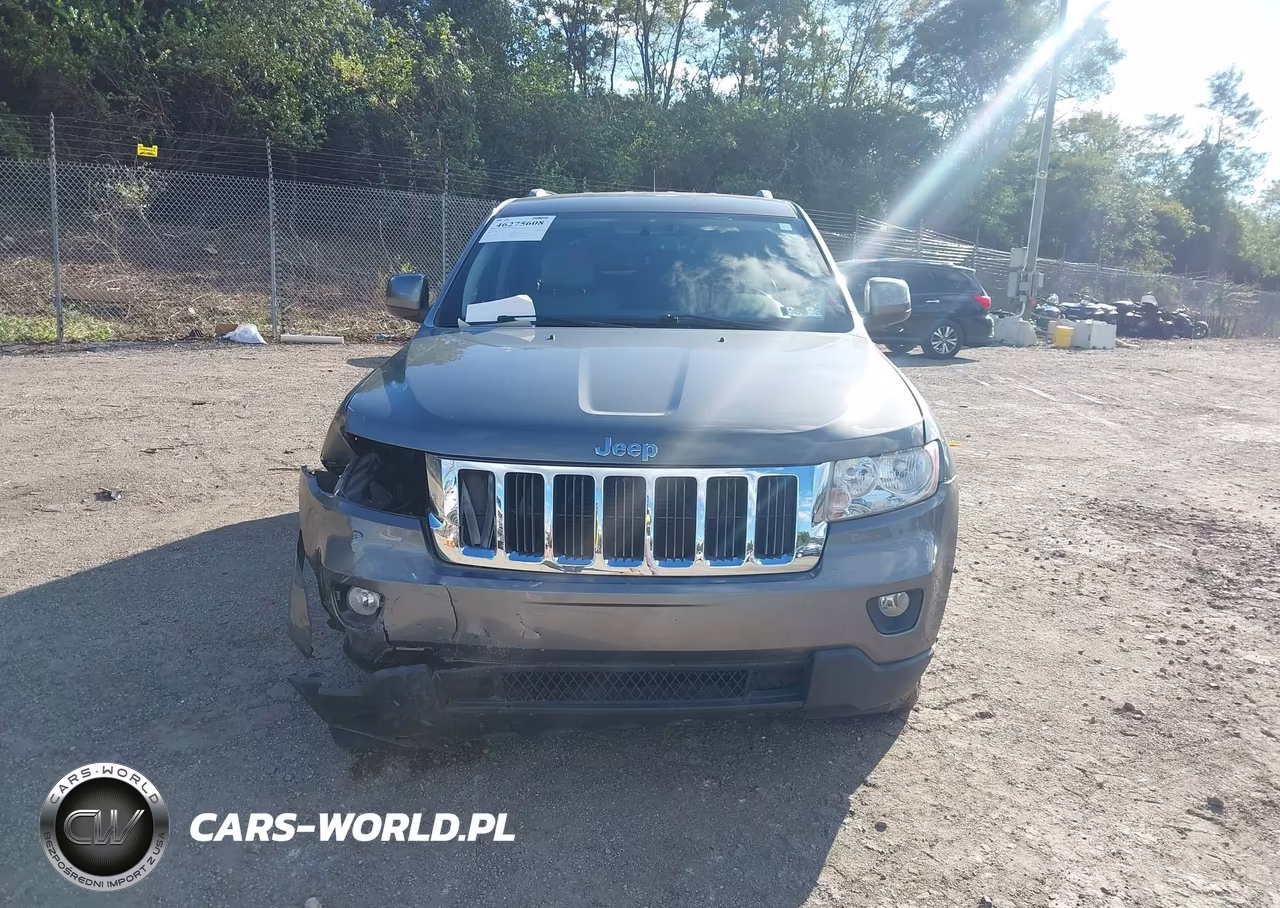 2012 Jeep Grand Cherokee Laredo VIN:1C4RJFAGXCC133290 - 13