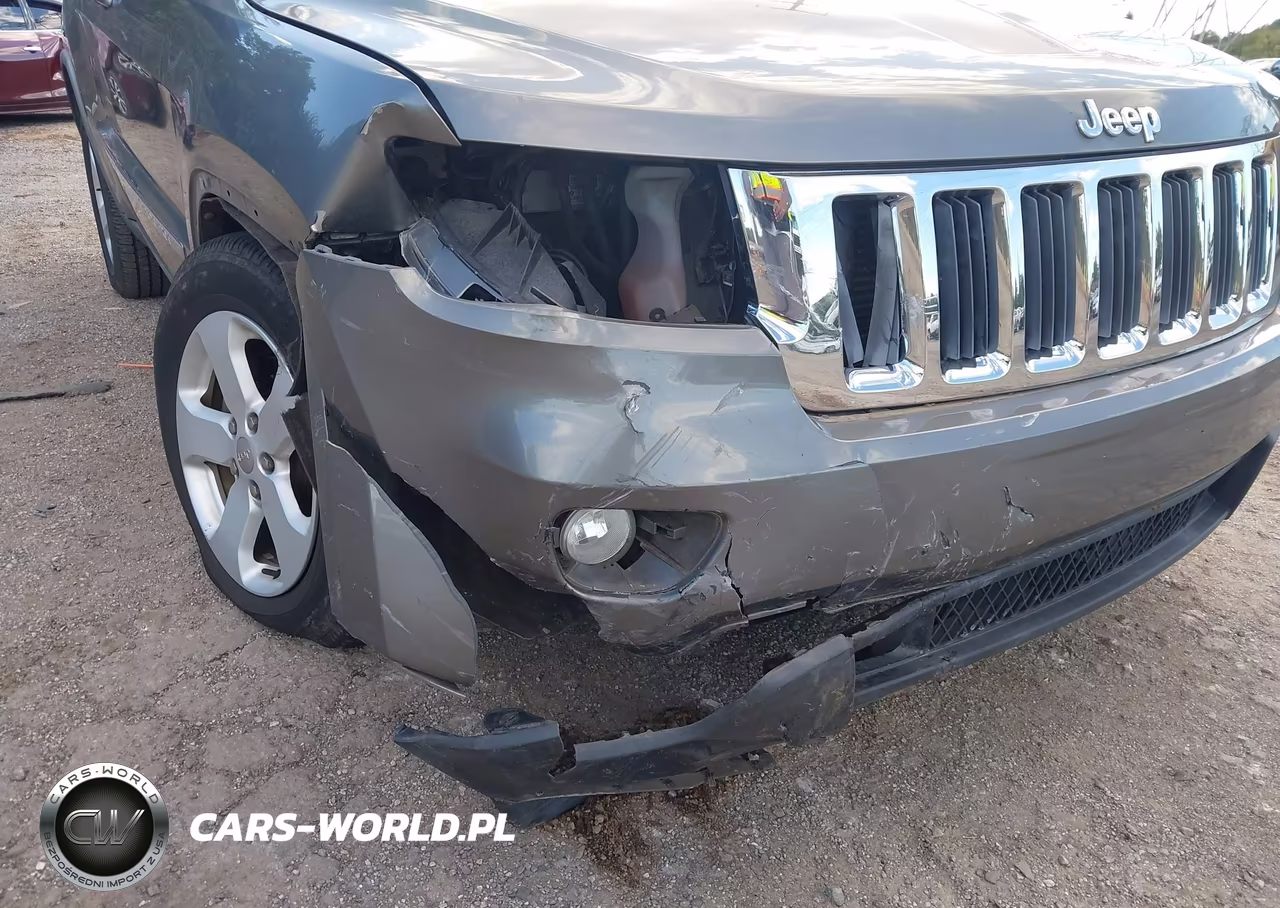 2012 Jeep Grand Cherokee Laredo VIN:1C4RJFAGXCC133290 - 6