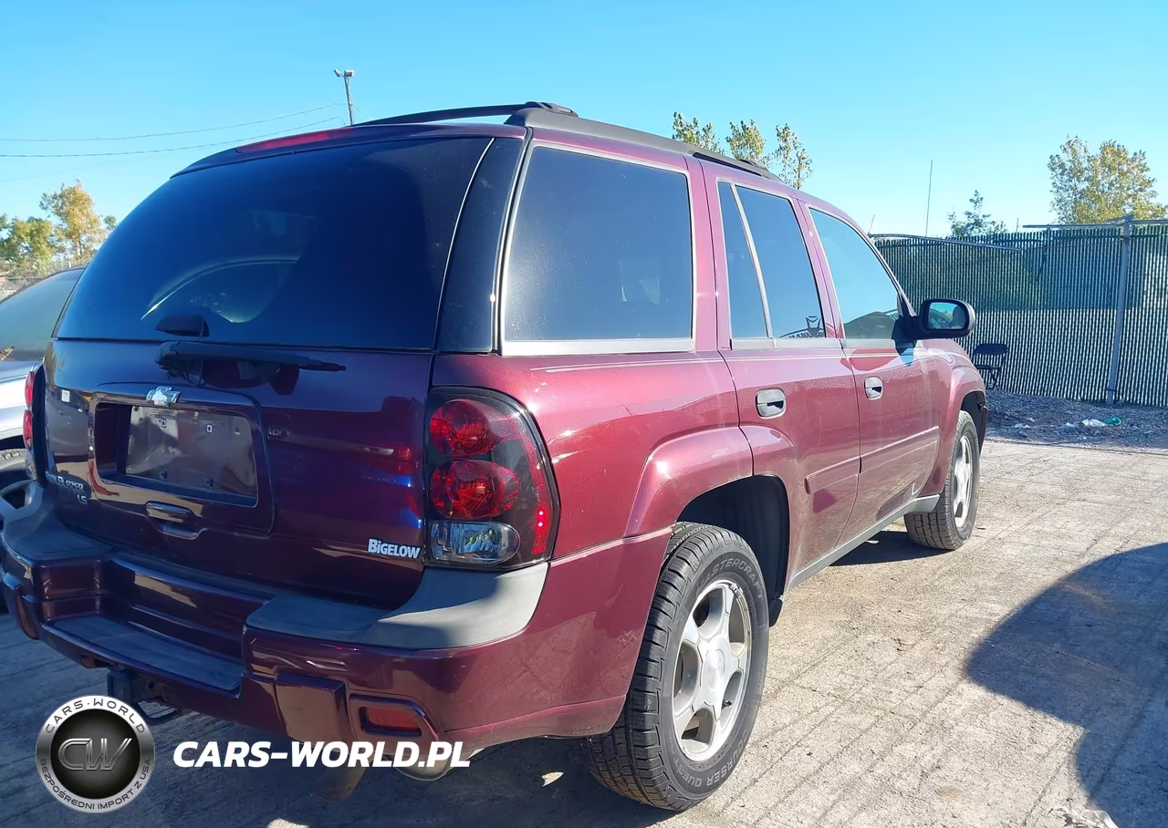 2007 Chevrolet Trailblazer Ls VIN:1GNDT13S672137834 - 4