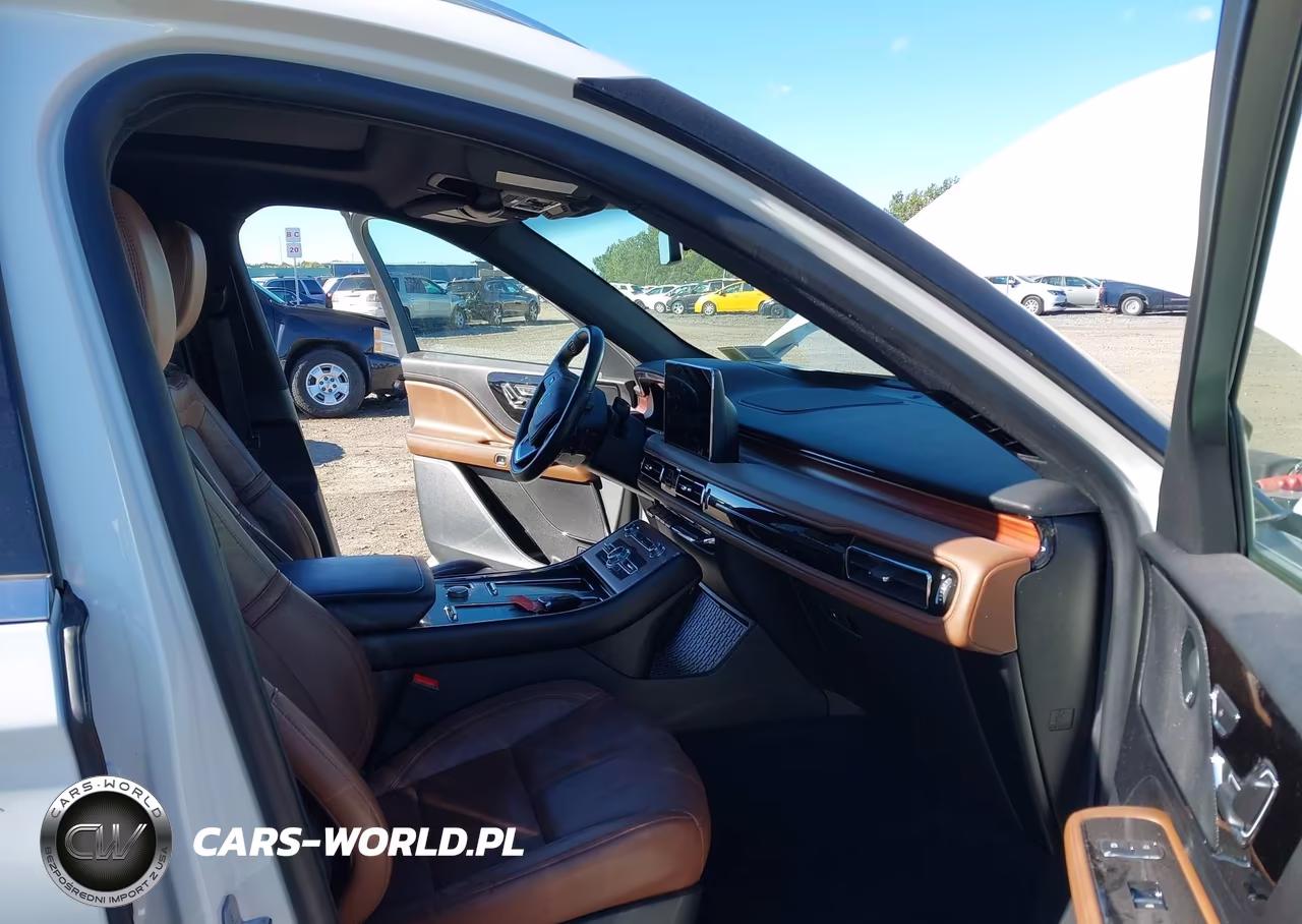 2023 Lincoln Aviator Grand Touring VIN:5LMYJ8XY3PNL03211 - 5