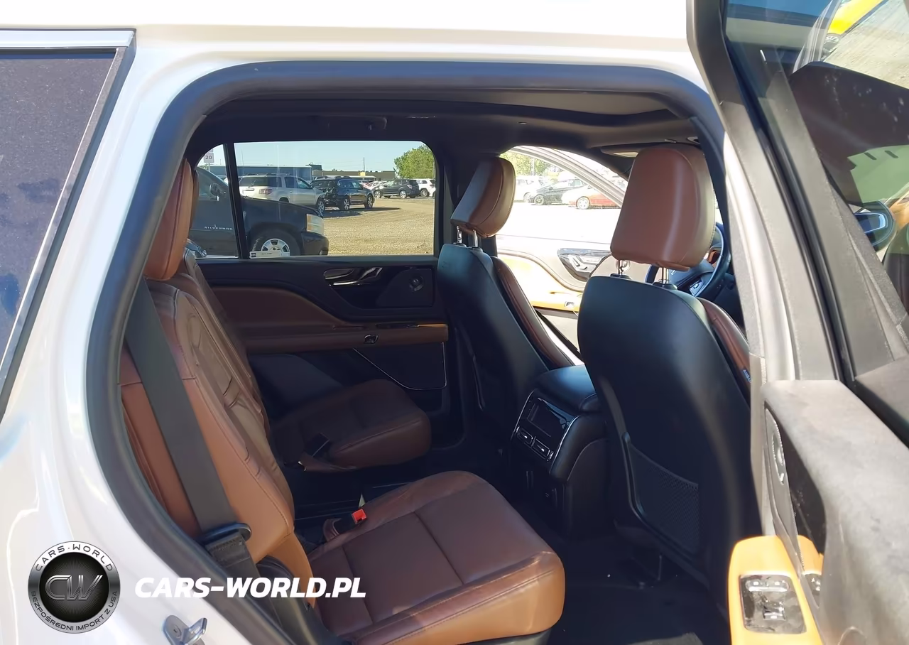 2023 Lincoln Aviator Grand Touring VIN:5LMYJ8XY3PNL03211 - 8