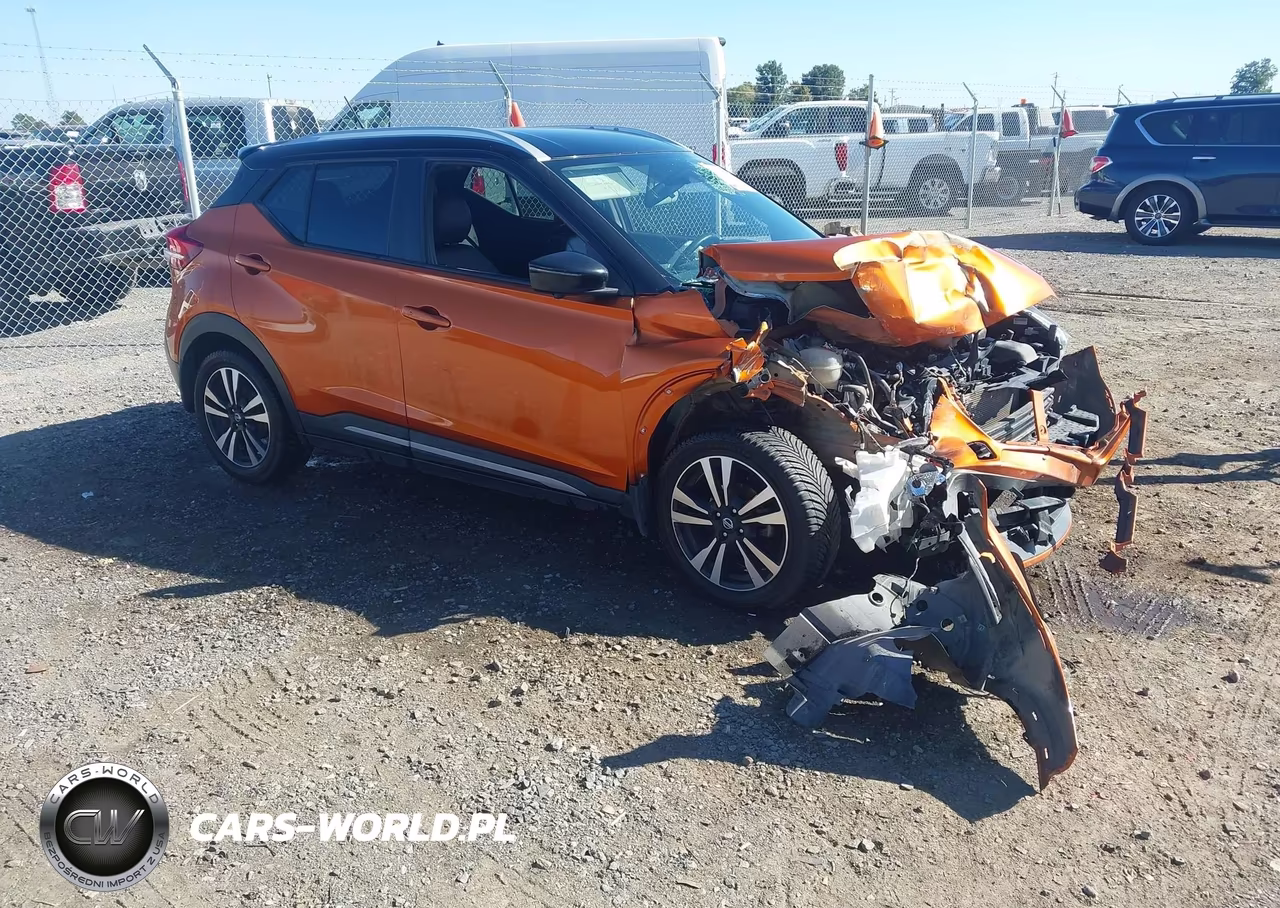 2019 Nissan Kicks Sr
