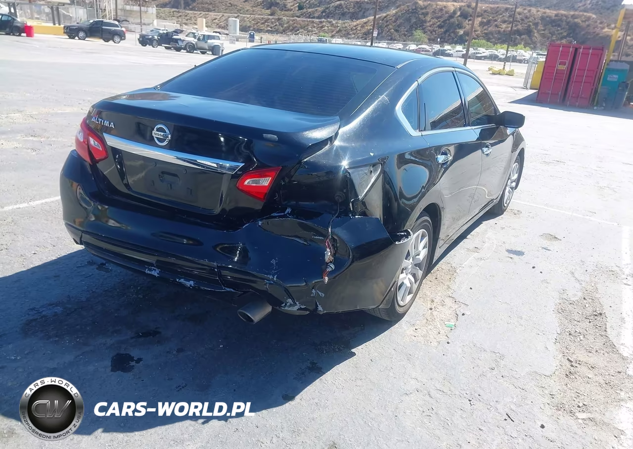 2017 Nissan Altima 2.5 S VIN:1N4AL3AP1HN313409 - 4