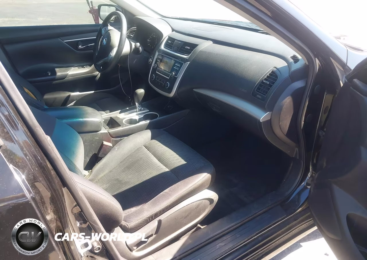 2017 Nissan Altima 2.5 S VIN:1N4AL3AP1HN313409 - 5