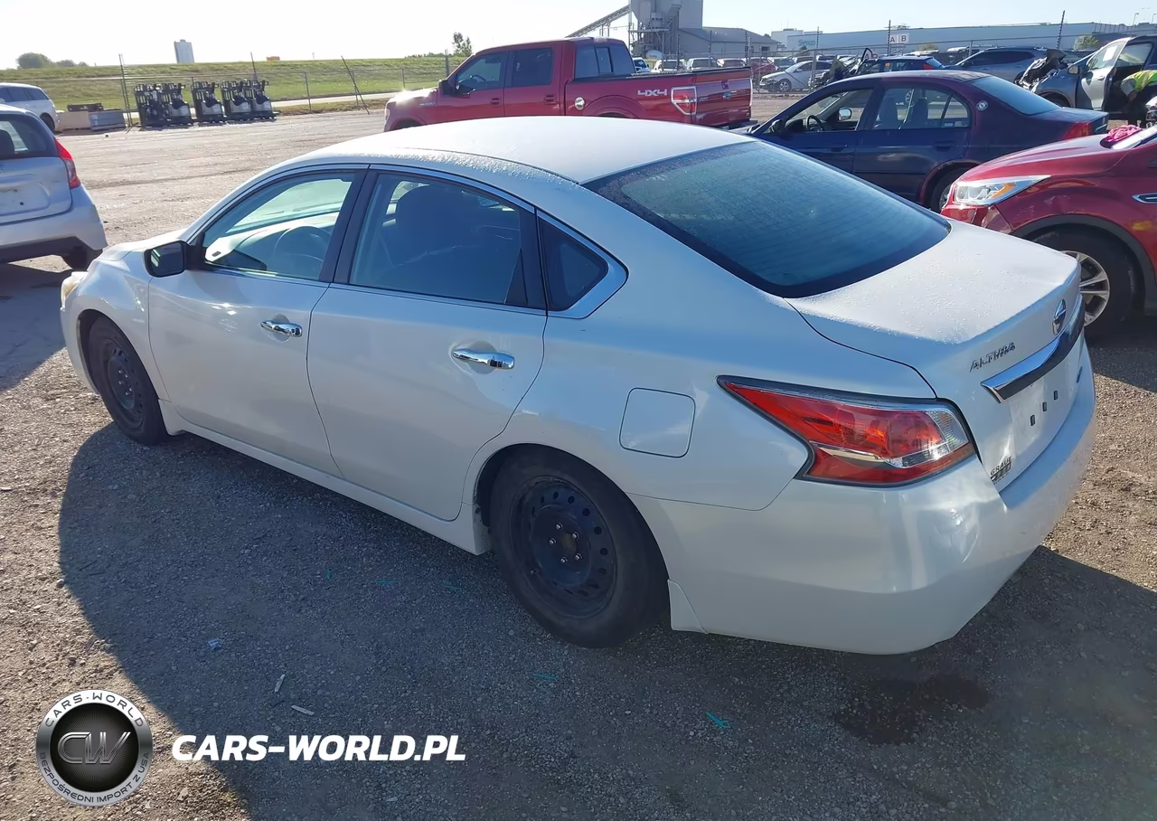 2014 Nissan Altima 2.5 S VIN:1N4AL3AP4EC278582 - 3