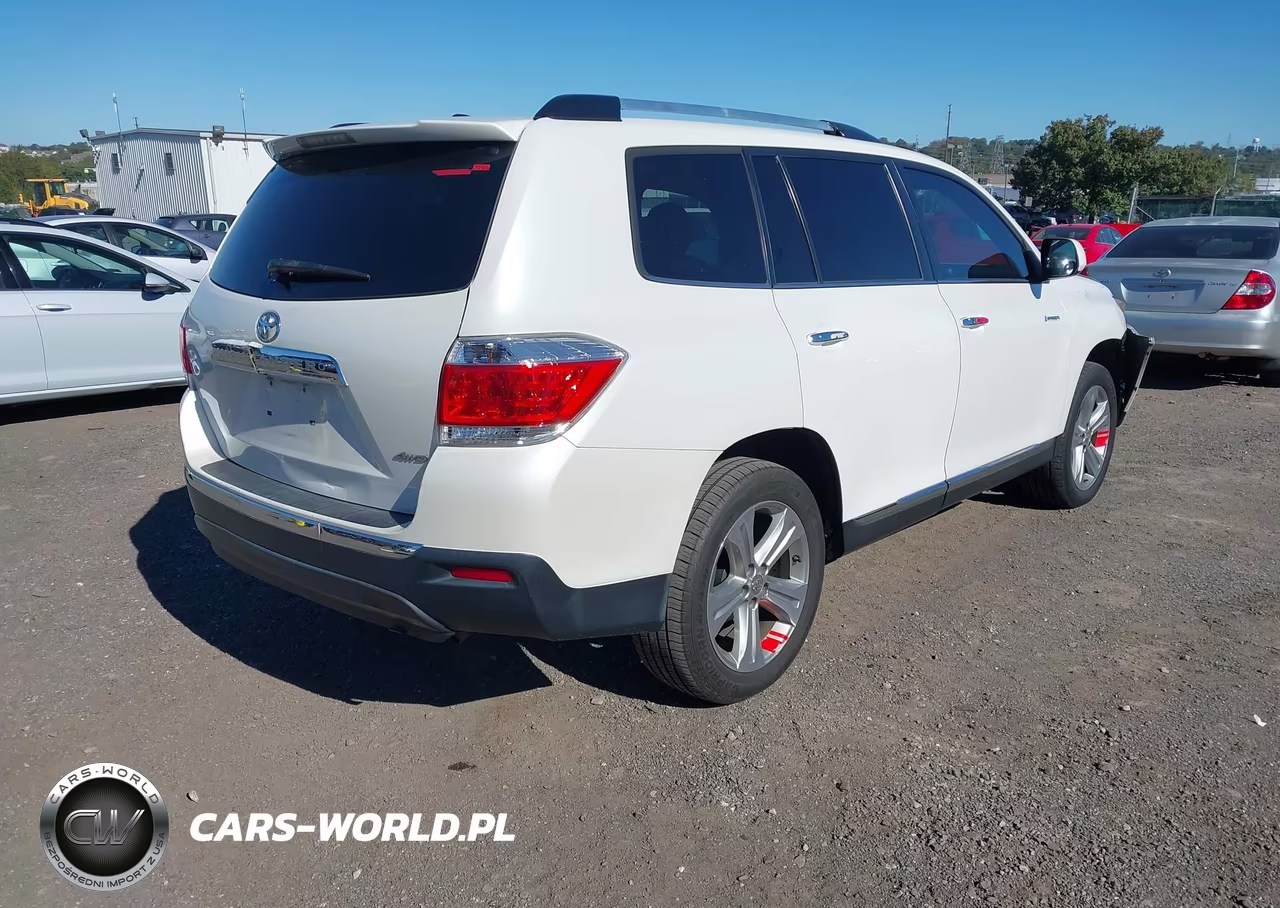 2013 Toyota Highlander Limited V6 VIN:5TDDK3EH8DS225815 - 4