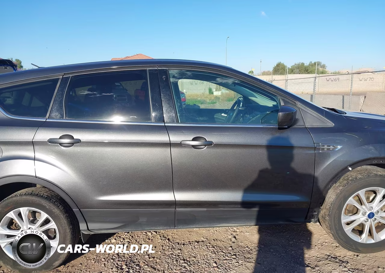 2017 Ford Escape Se VIN:1FMCU0G98HUC02087 - 14