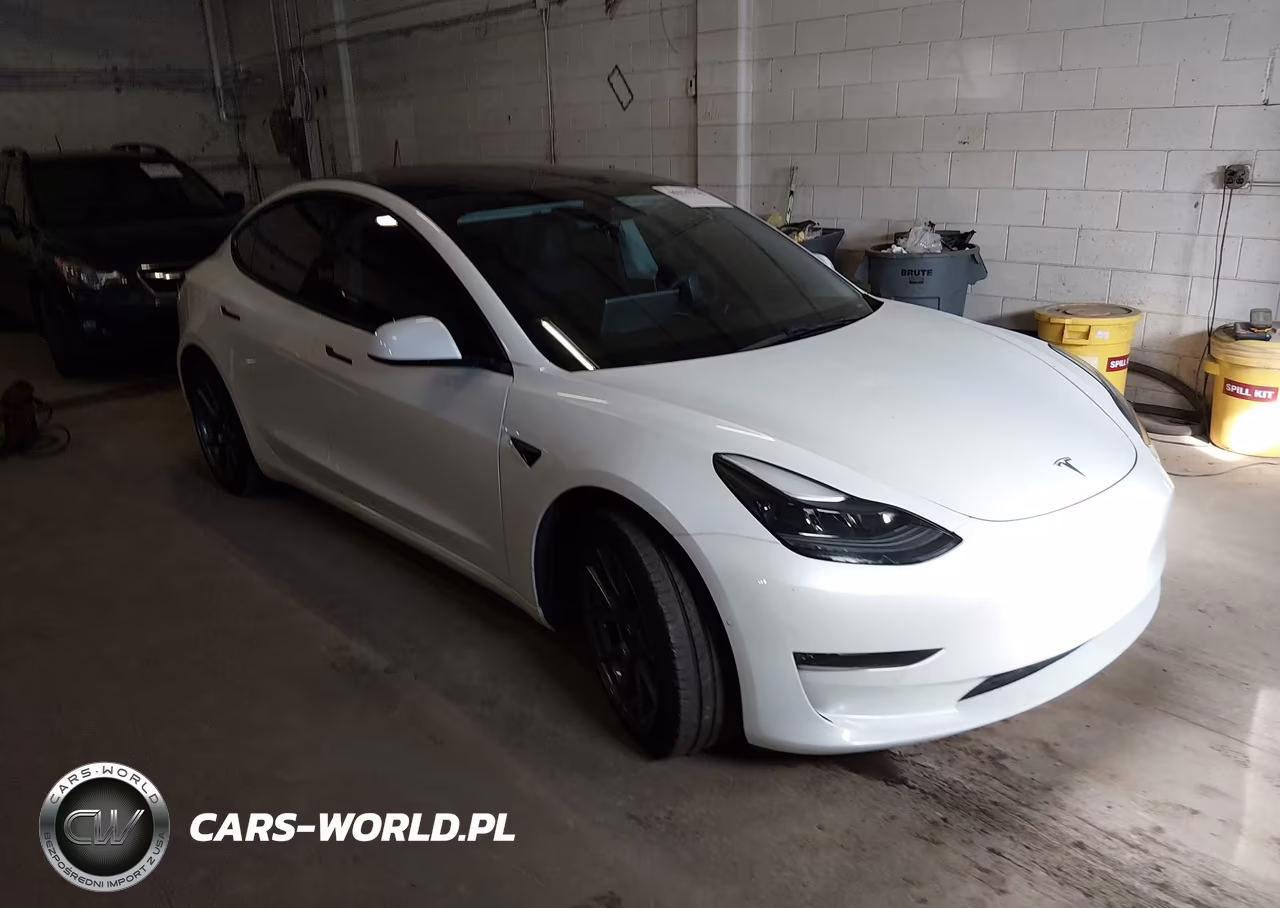 2021 Tesla Model 3 – zdjęcie 1 z 18