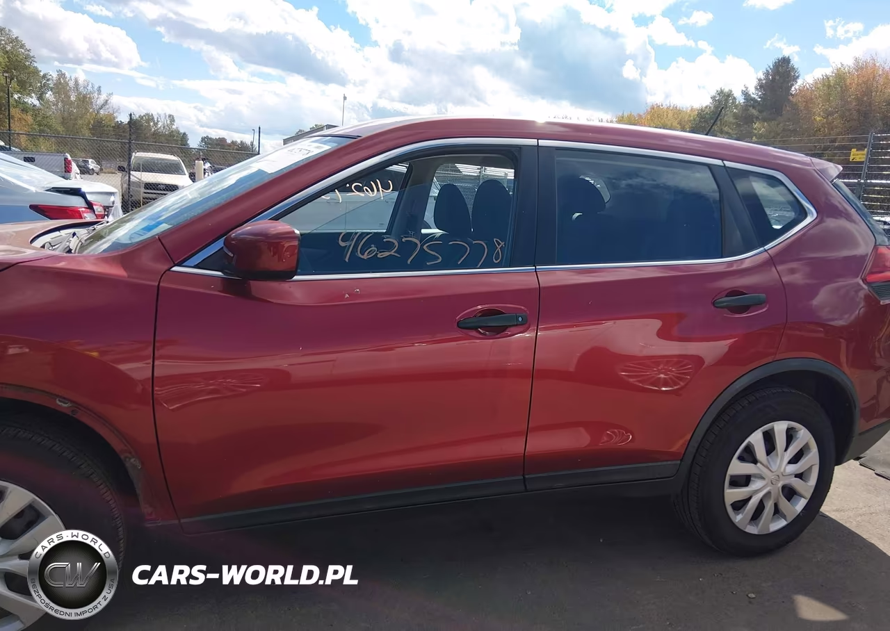 2016 Nissan Rogue S VIN:KNMAT2MV6GP731658 - 15
