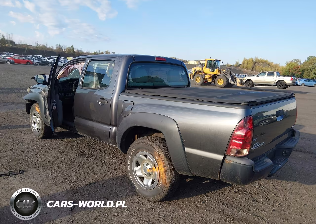 2014 Toyota Tacoma Base V6 VIN:5TFLU4EN3EX101772 - 3