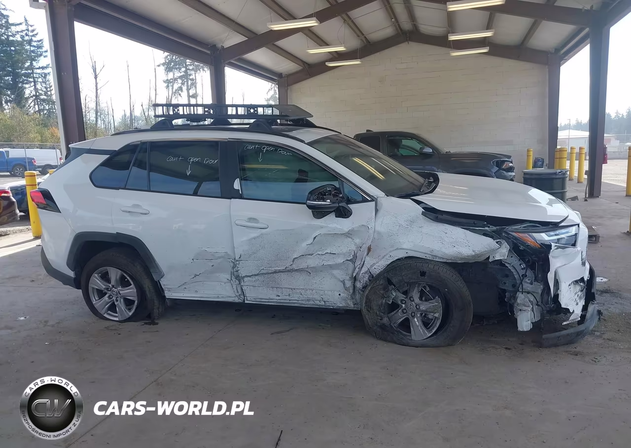 2022 Toyota Rav4 Xle VIN:2T3W1RFV2NW213856 - 13