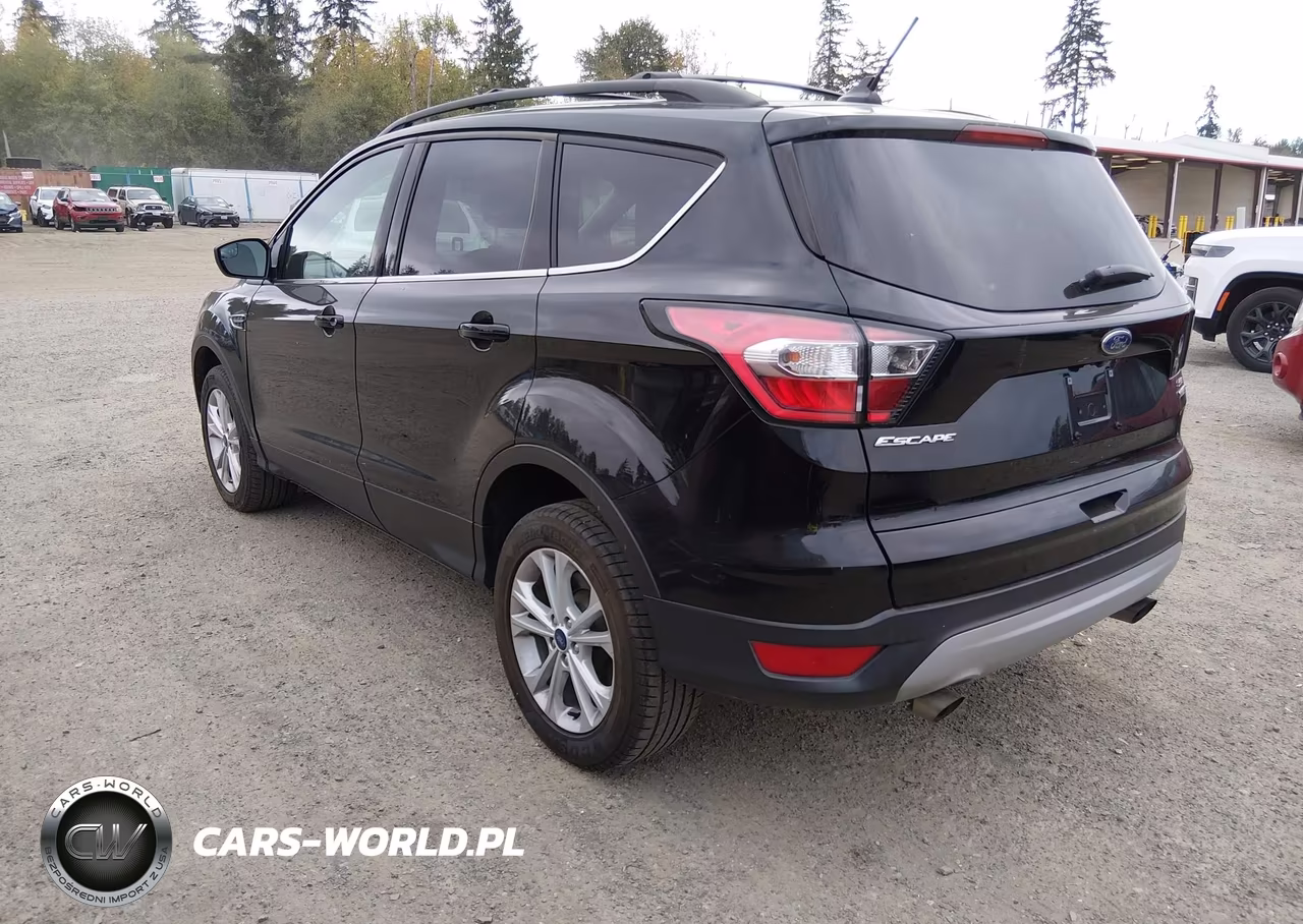 2018 Ford Escape Se VIN:1FMCU9GD8JUA86811 - 3