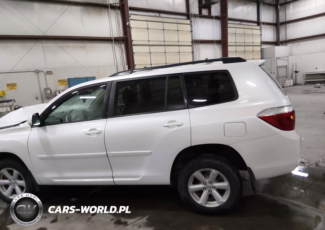 2010 Toyota Highlander Base V6 VIN:5TDBK3EH7AS001583 - 14