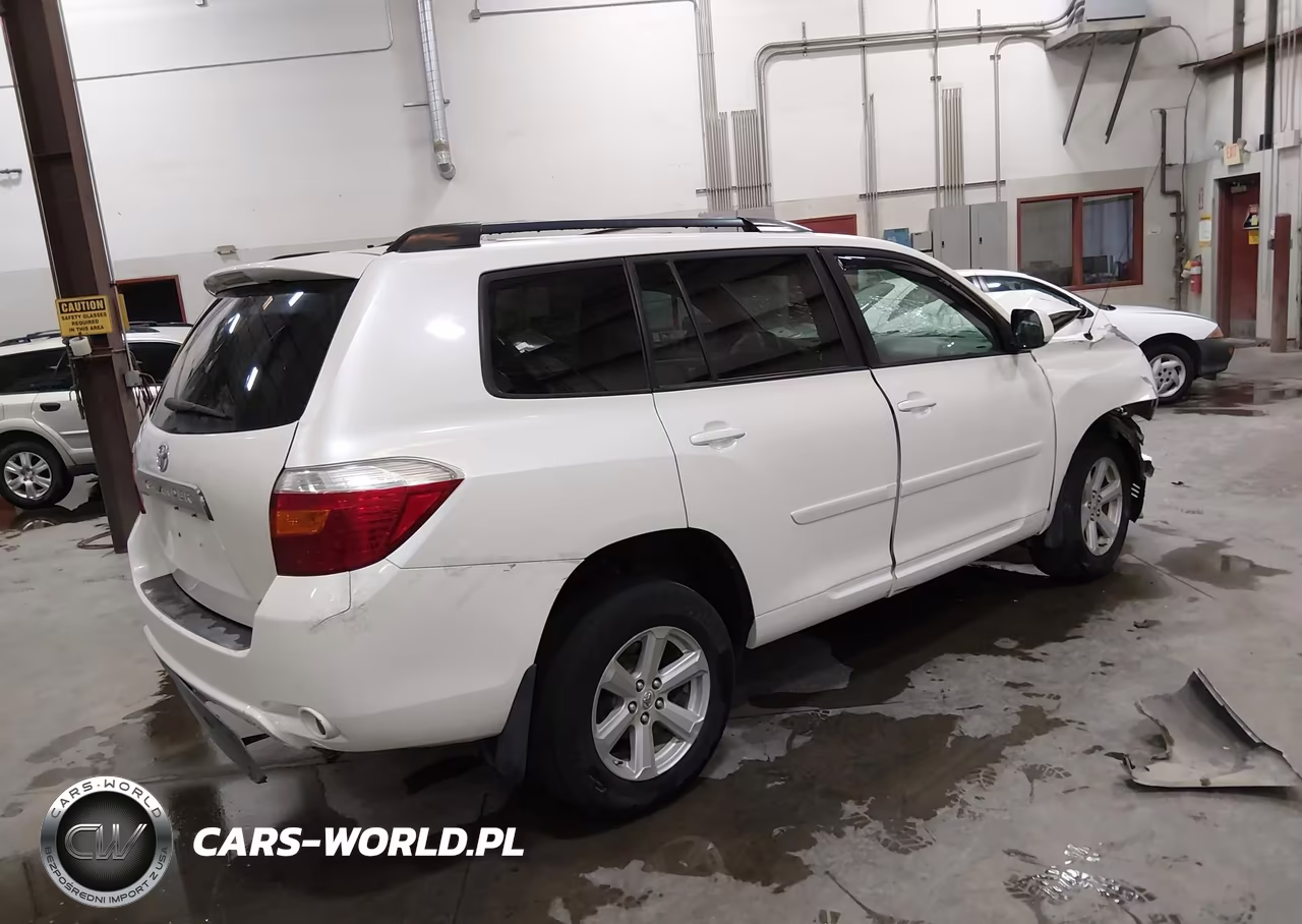 2010 Toyota Highlander Base V6 VIN:5TDBK3EH7AS001583 - 4
