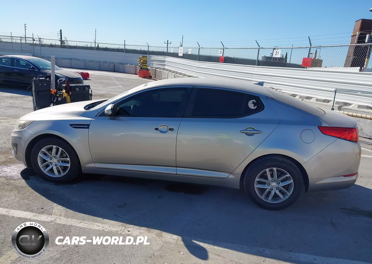 2013 Kia Optima Lx VIN:5XXGM4A7XDG194580 - 13