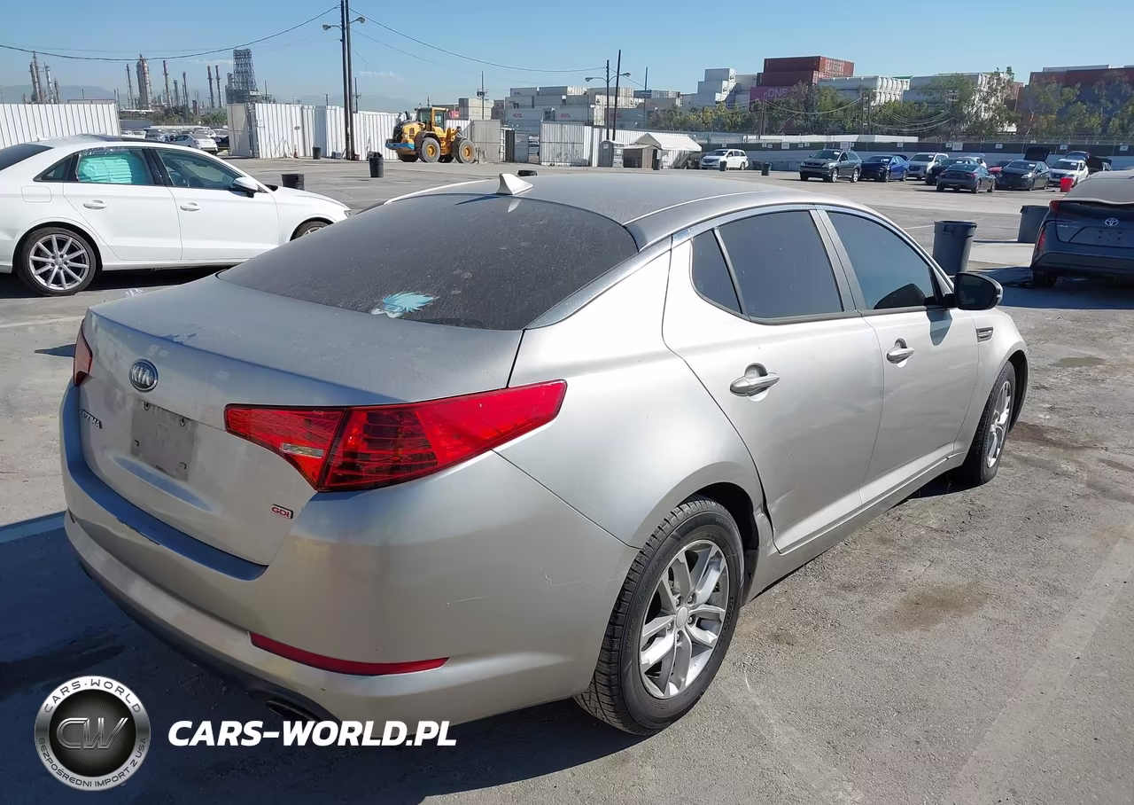 2013 Kia Optima Lx VIN:5XXGM4A7XDG194580 - 4