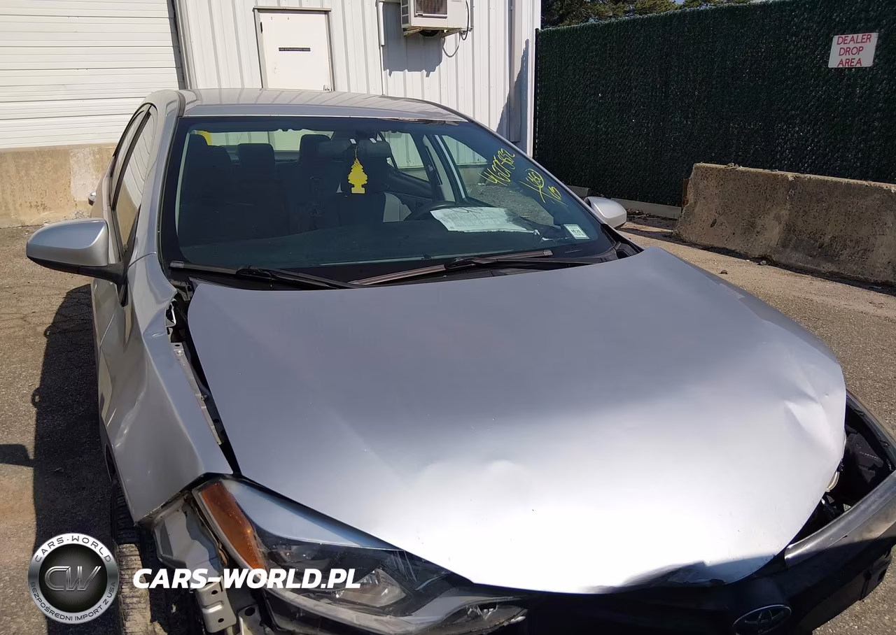 2015 Toyota Corolla Le VIN:2T1BURHE1FC381938 - 12