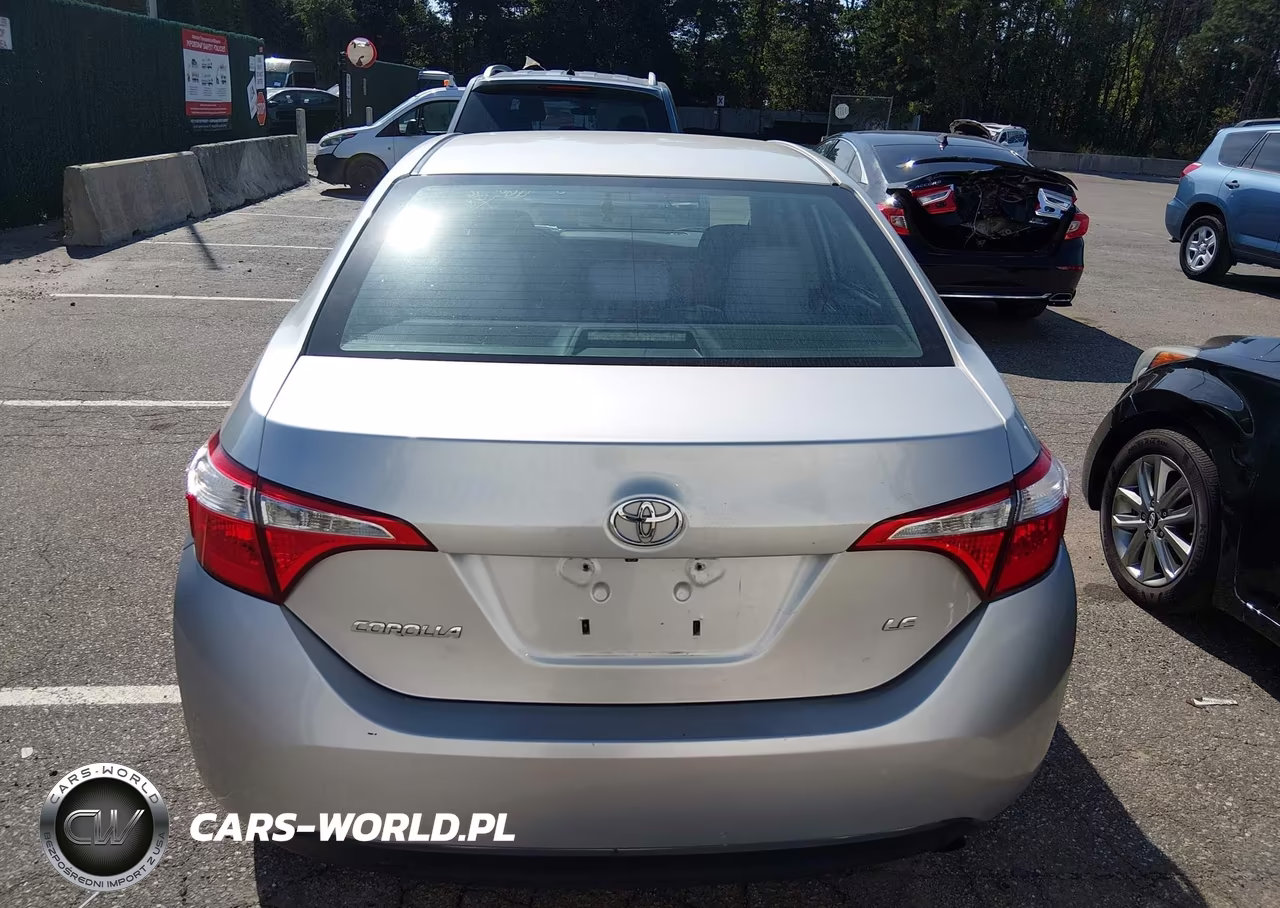2015 Toyota Corolla Le VIN:2T1BURHE1FC381938 - 16