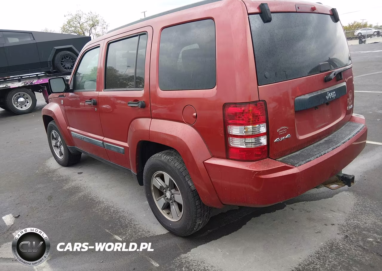 2008 Jeep Liberty Sport VIN:1J8GN28KX8W255001 - 3