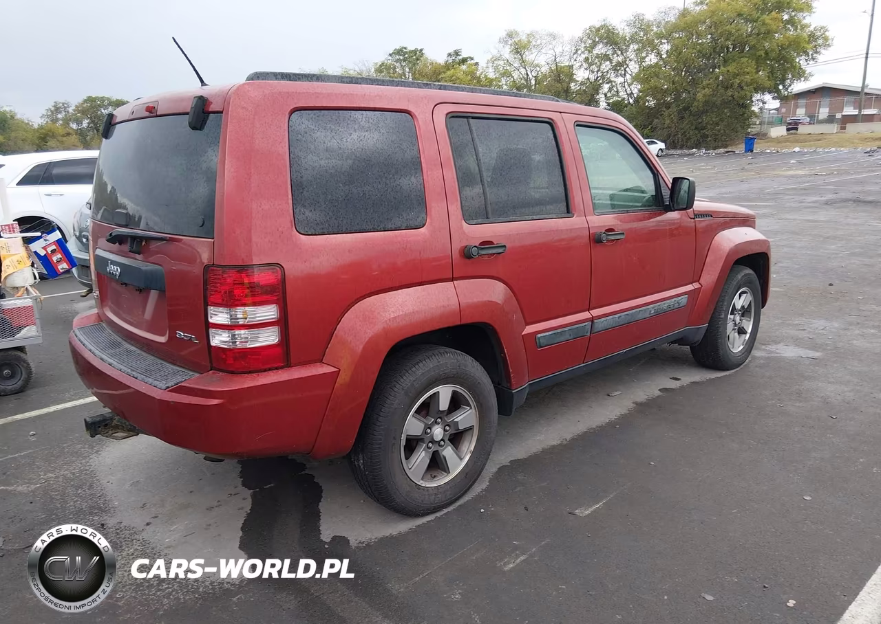 2008 Jeep Liberty Sport VIN:1J8GN28KX8W255001 - 4