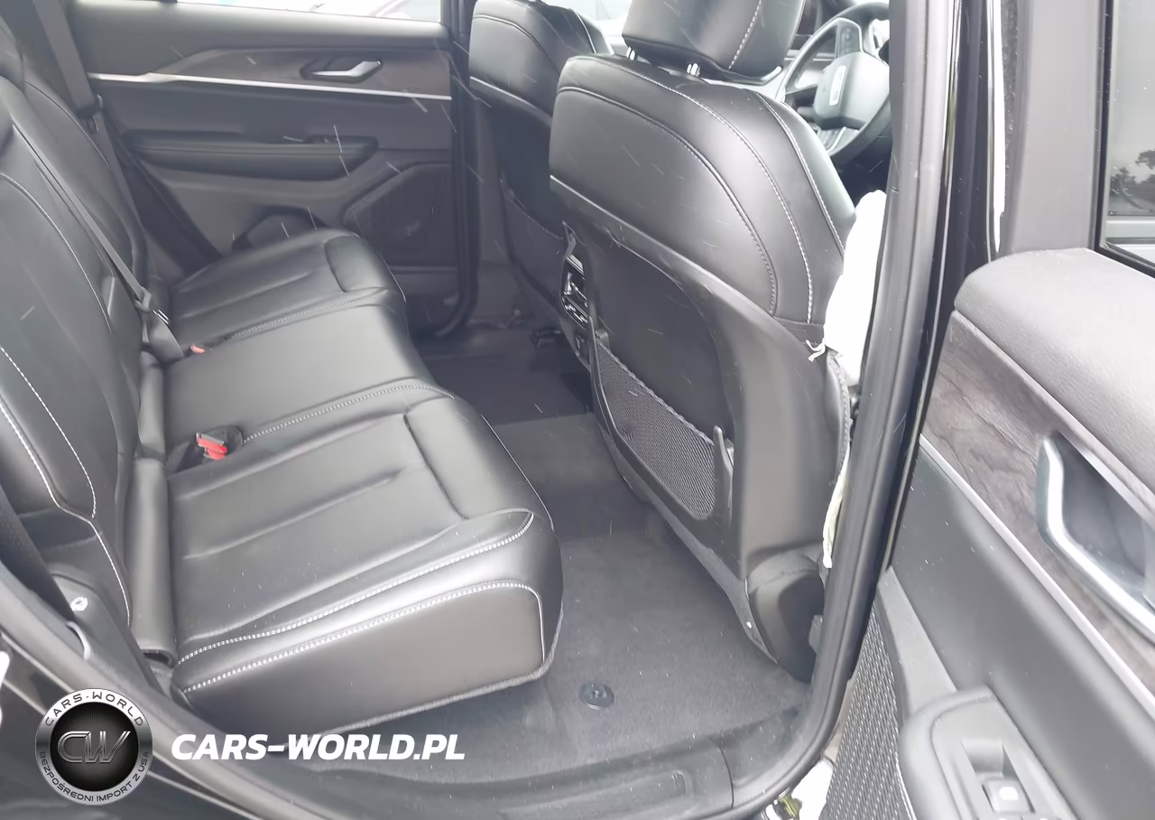 2025 Jeep Grand Cherokee Limited 4X2 VIN:1C4RJGBG4S8749833 - 8