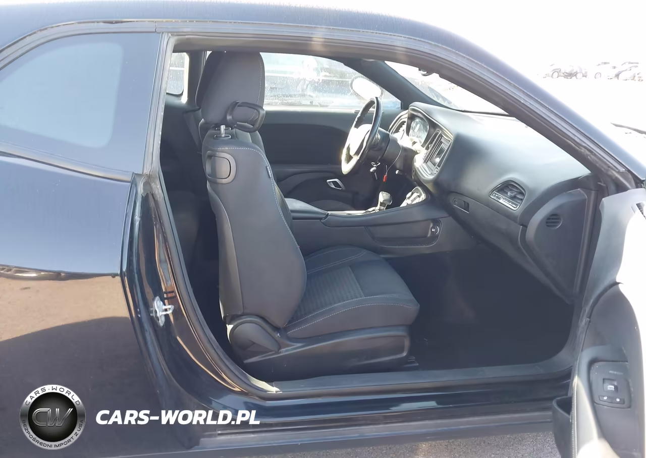 2019 Dodge Challenger Sxt Awd VIN:2C3CDZGG6KH633047 - 5