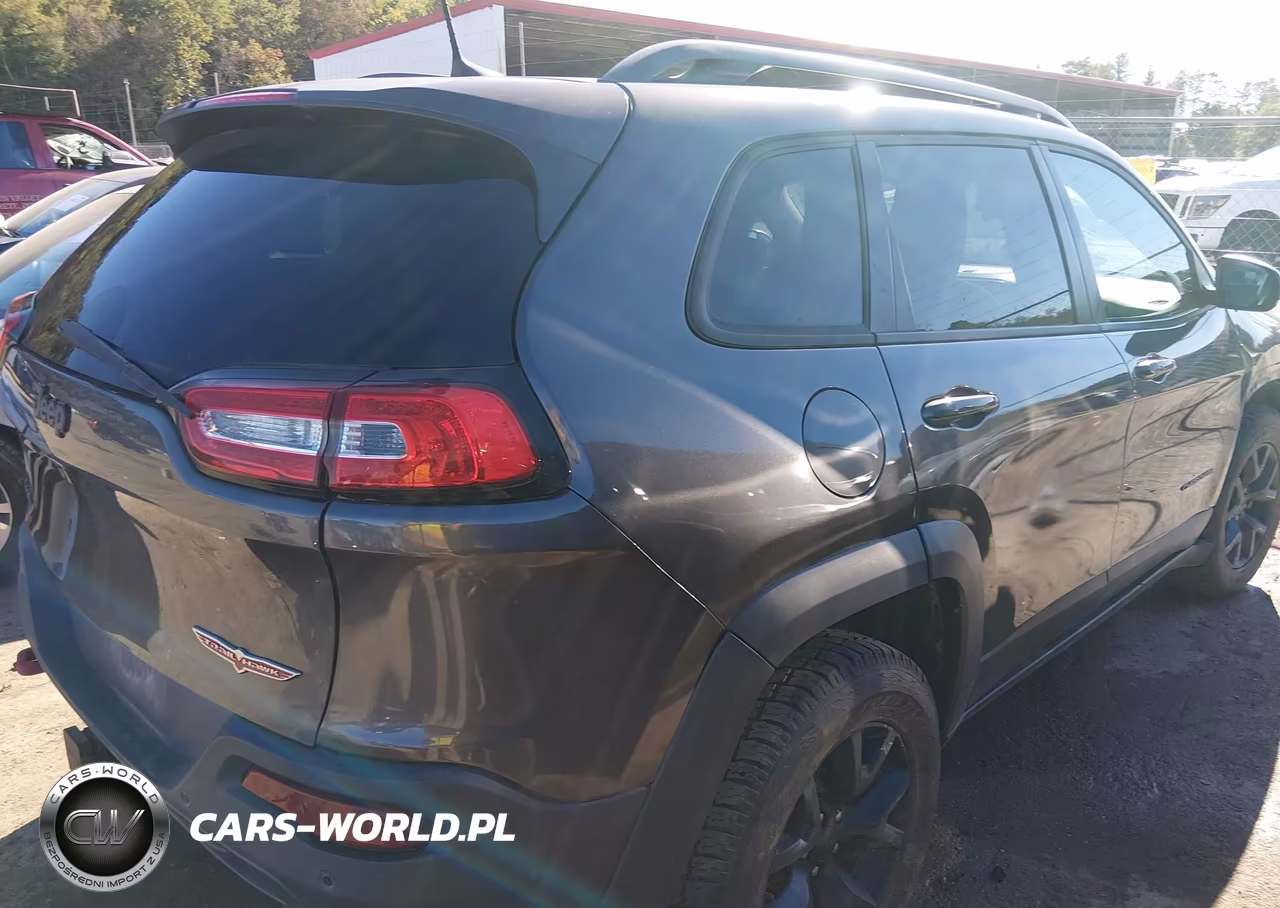 2018 Jeep Cherokee Trailhawk 4X4 VIN:1C4PJMBX8JD582436 - 4