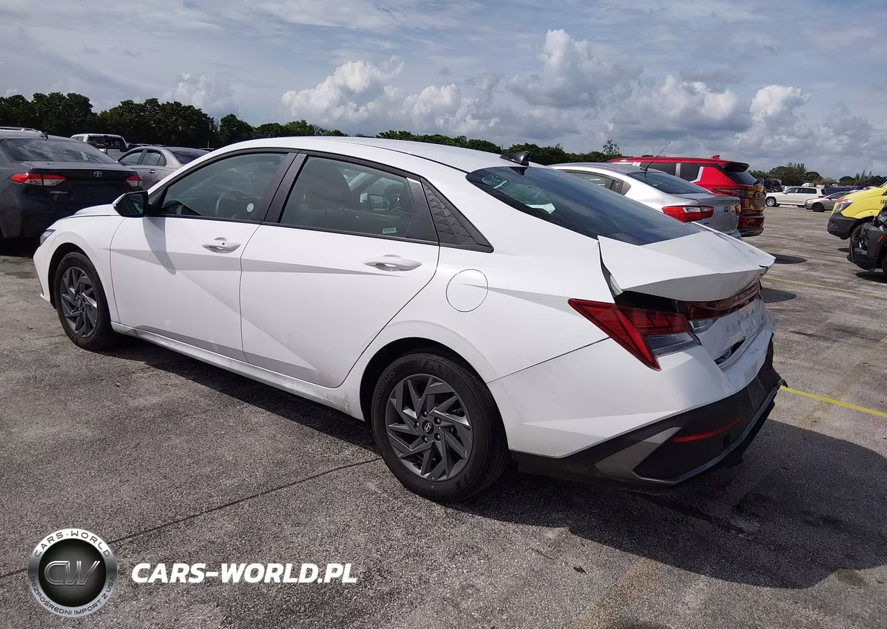 2026 Hyundai Elantra Hybrid Blue VIN:KMHLM4DJXTU196002 - 3