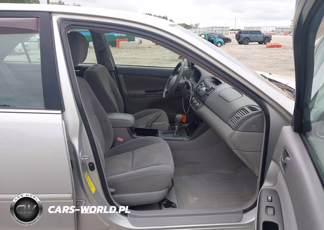 2005 Toyota Camry Le VIN:4T1BE30K25U522282 - 5