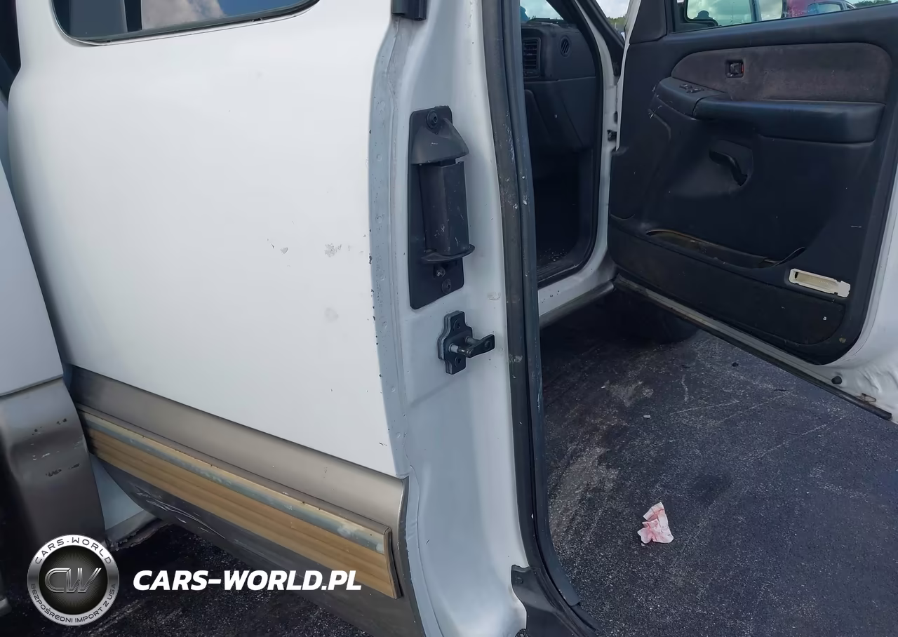 2002 Chevrolet Silverado 1500 Ls VIN:2GCEC19VX21301402 - 8