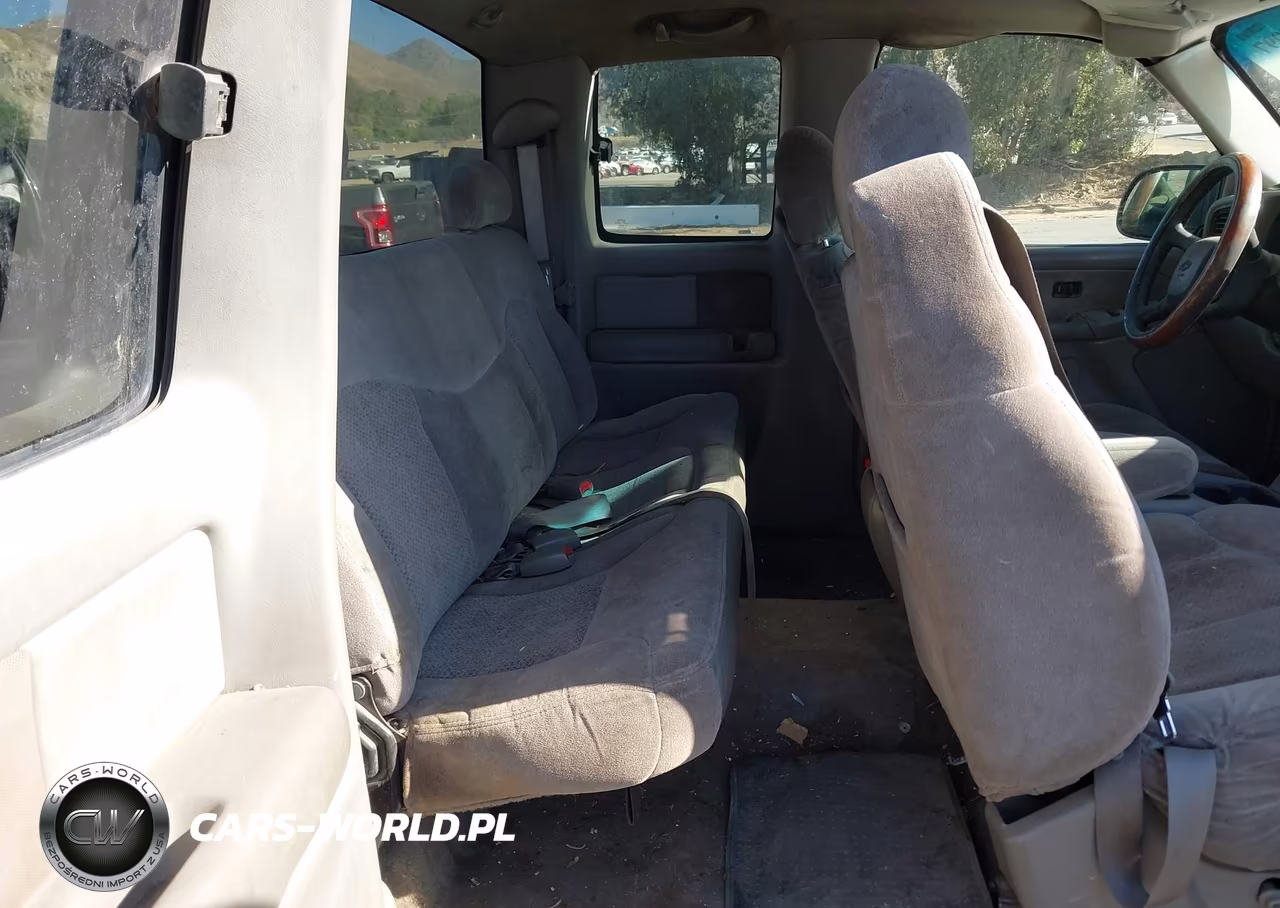 2000 Chevrolet Silverado 1500 Ls VIN:2GCEC19T4Y1181345 - 8