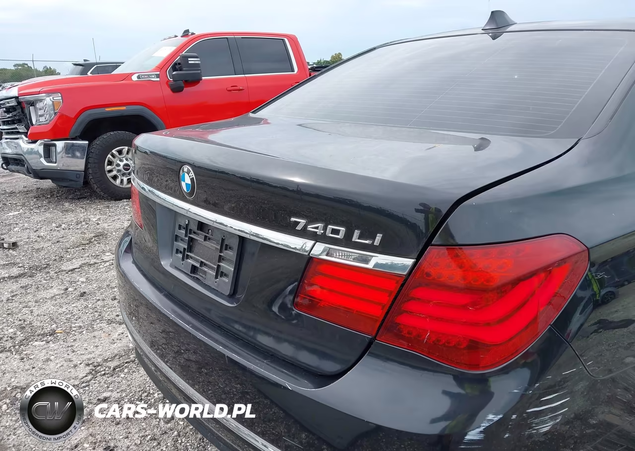 2013 BMW 740Li xDrive VIN:WBAYF4C56DD127850 - 13
