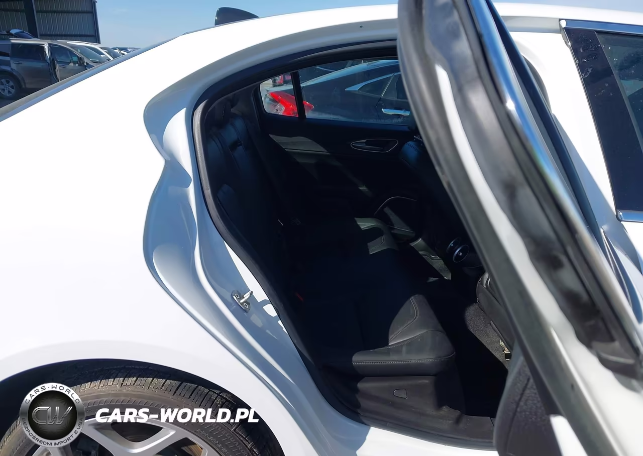 2021 Alfa Romeo Giulia Ti Awd VIN:ZARFANBN8M7648573 - 8