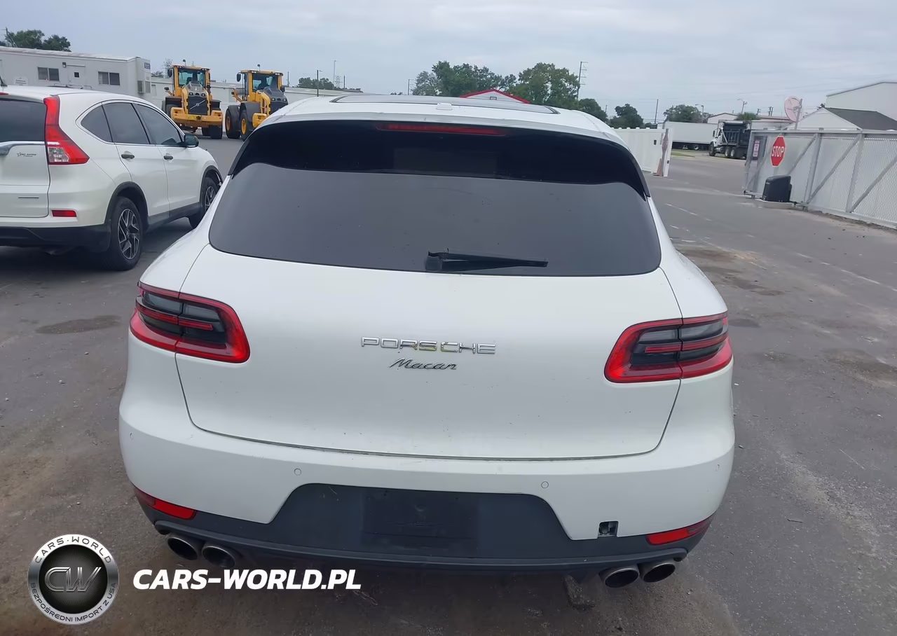 2015 Porsche Macan S VIN:WP1AB2A56FLB57512 - 16