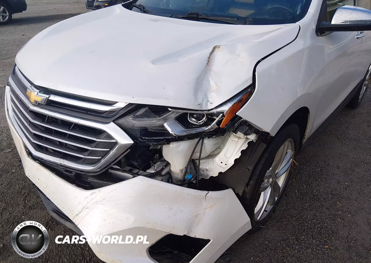 2018 Chevrolet Equinox Premier VIN:2GNAXVEV1J6118267 - 6