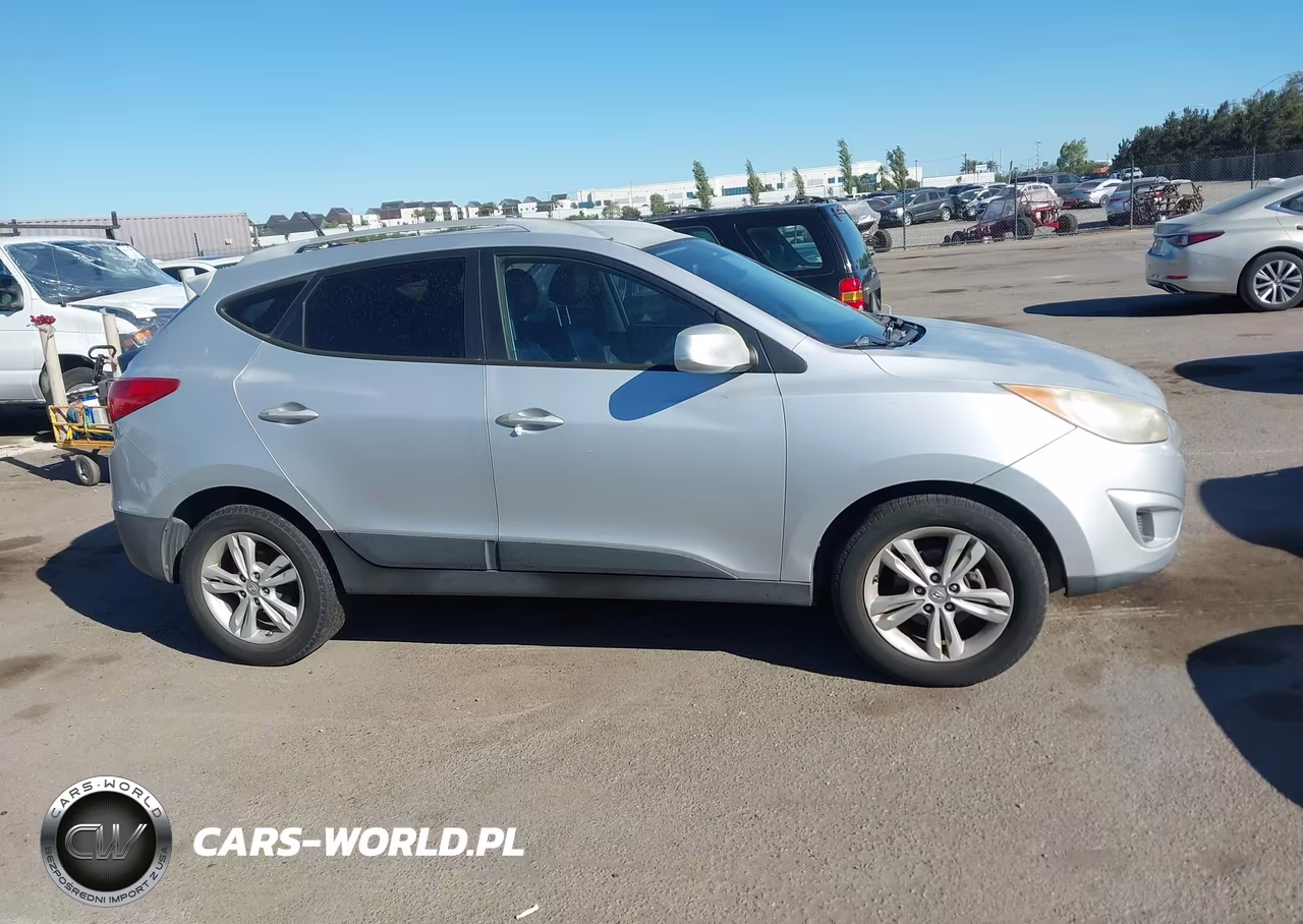 2010 Hyundai Tucson Gls VIN:KM8JU3AC2AU086968 - 16