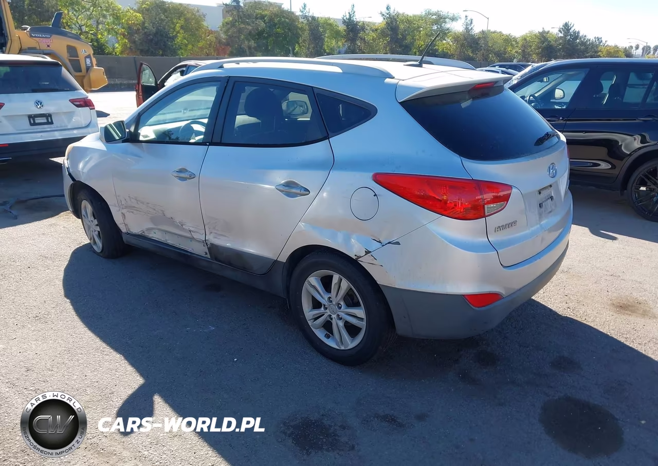 2010 Hyundai Tucson Gls VIN:KM8JU3AC2AU086968 - 3
