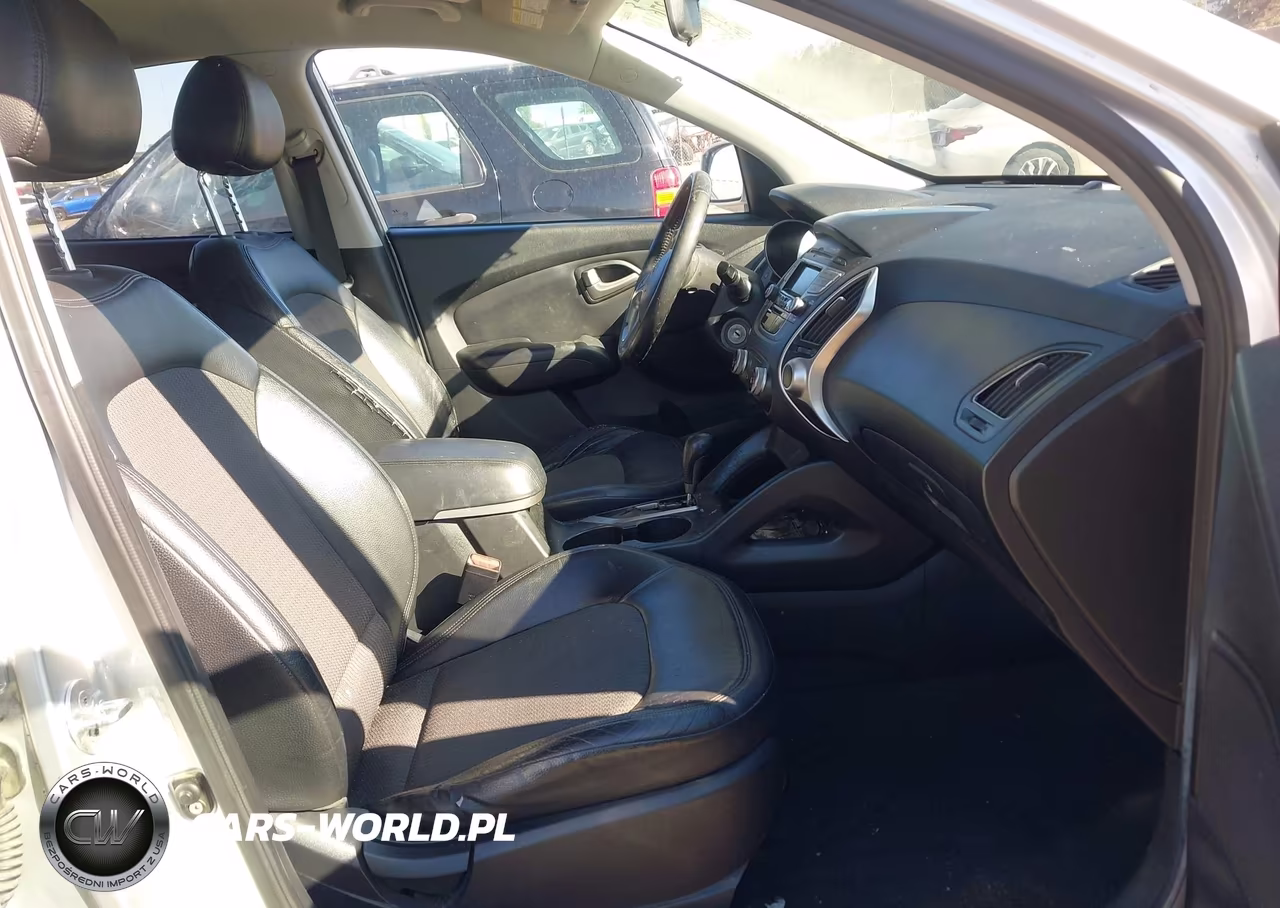 2010 Hyundai Tucson Gls VIN:KM8JU3AC2AU086968 - 5