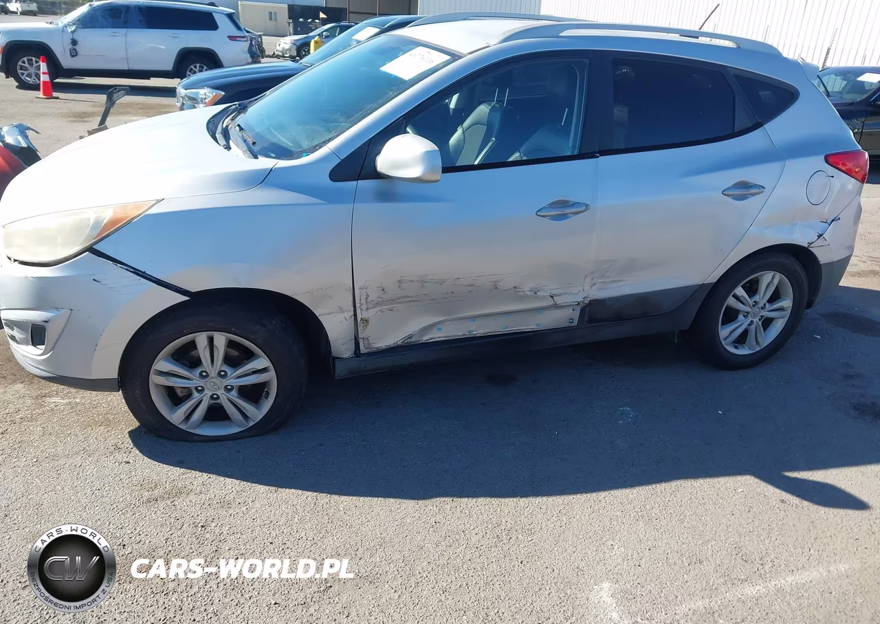 2010 Hyundai Tucson Gls VIN:KM8JU3AC2AU086968 - 6
