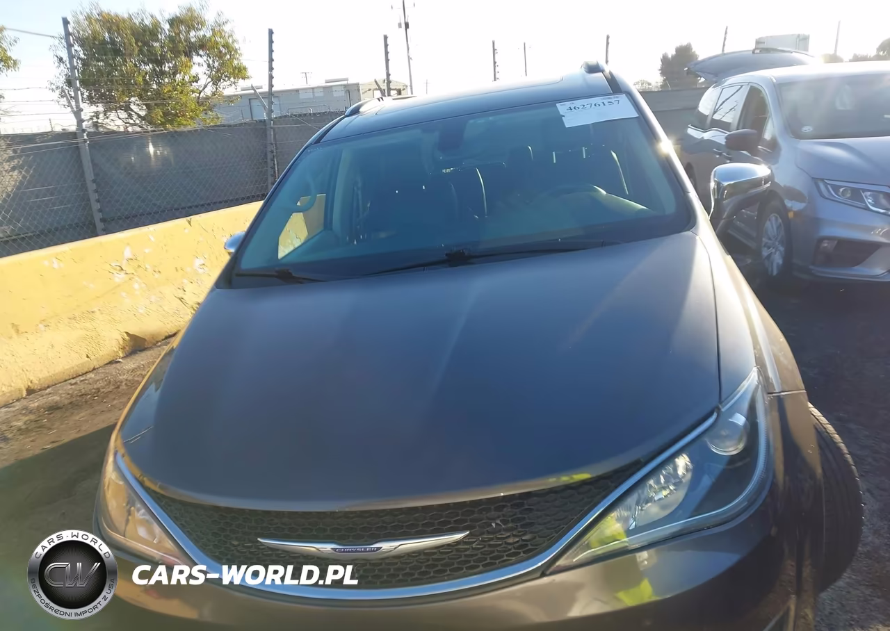 2020 Chrysler Pacifica Limited VIN:2C4RC1GG3LR176736 - 13
