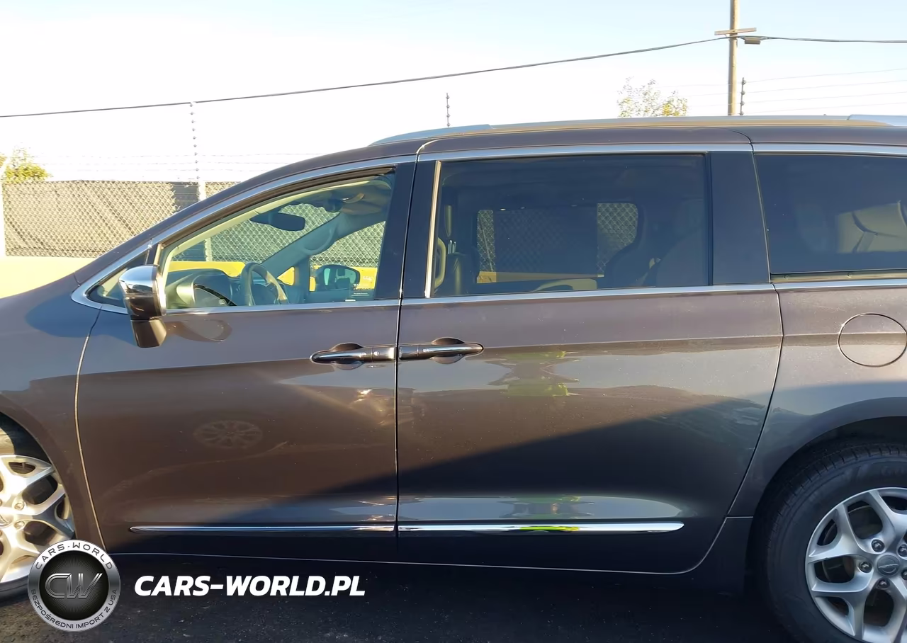 2020 Chrysler Pacifica Limited VIN:2C4RC1GG3LR176736 - 15