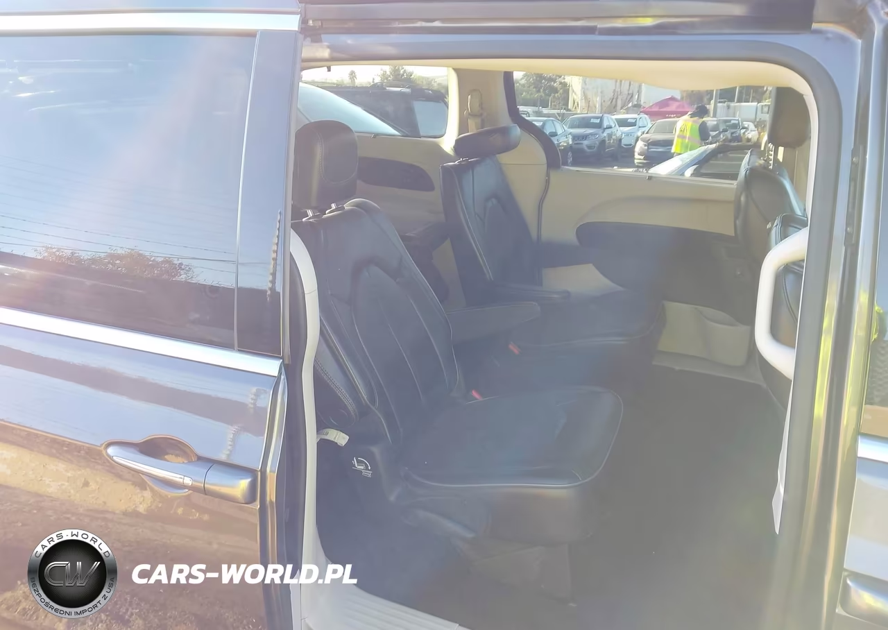 2020 Chrysler Pacifica Limited VIN:2C4RC1GG3LR176736 - 8