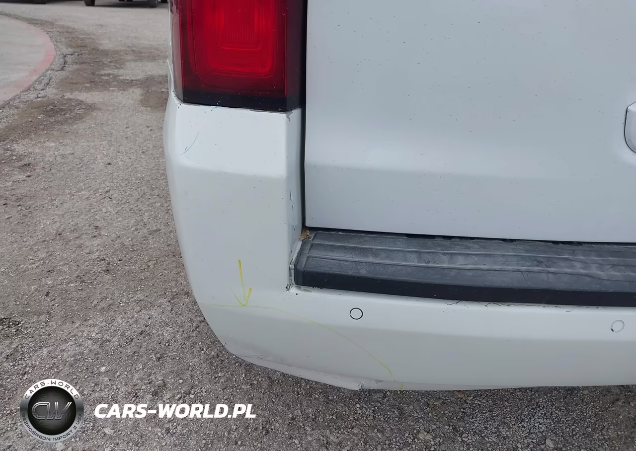 2018 Chevrolet Tahoe Commercial VIN:1GNSKEEC6JR275881 - 19