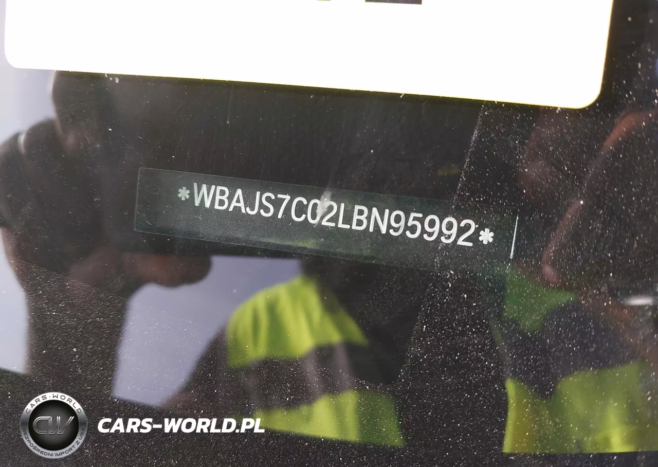 2020 BMW M550I xDrive VIN:WBAJS7C02LBN95992 - 17