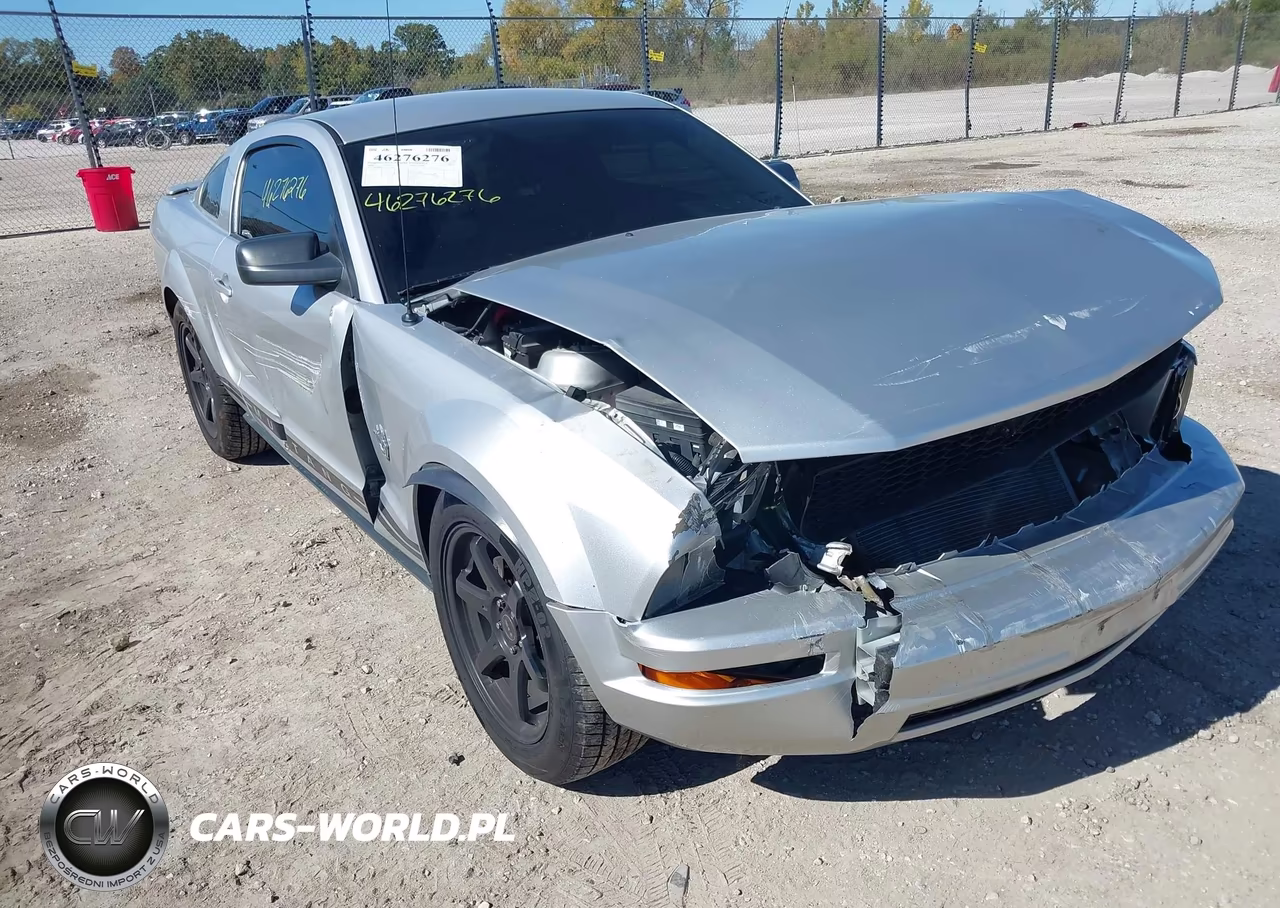 2009 Ford Mustang V6-V6 Premium