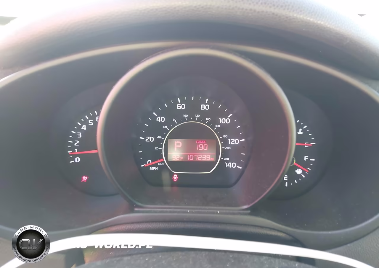 2014 Kia Soul VIN:KNDJN2A28E7073682 - 7