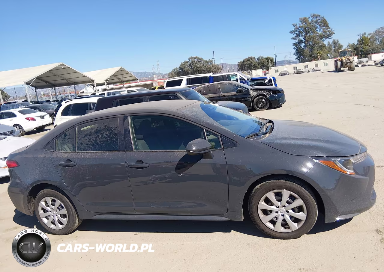 2026 Toyota Corolla Le VIN:JTDB4MEE1T3049719 - 13