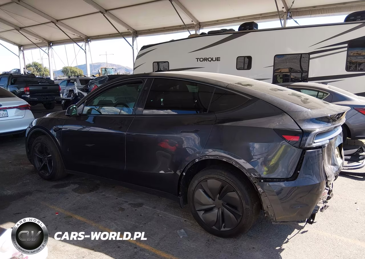 2026 Tesla Model Y All-Wheel Drive-Long Range Launch Series-Premium All-Wheel Drive VIN:7SAYGDEE3TF618965 - 14