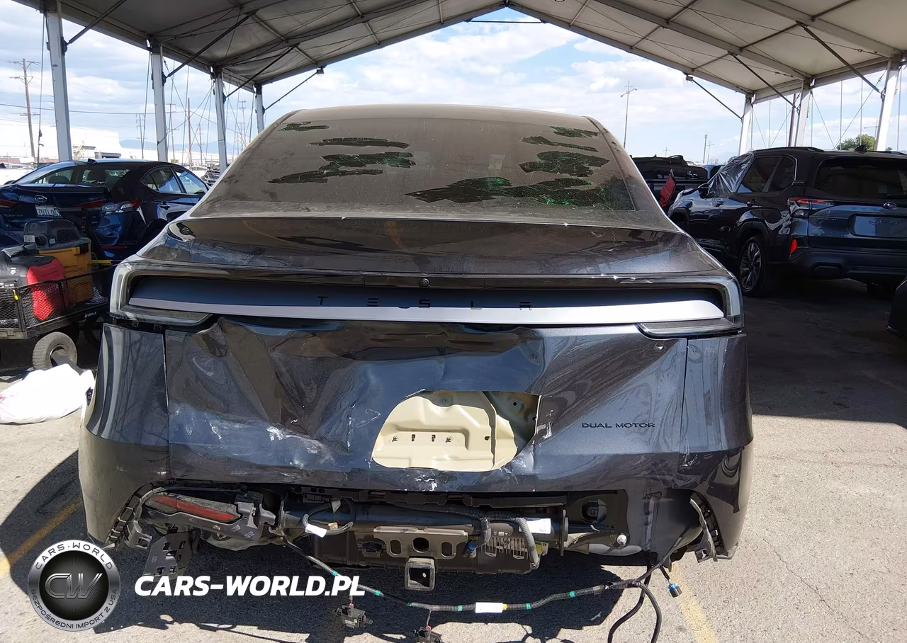 2026 Tesla Model Y All-Wheel Drive-Long Range Launch Series-Premium All-Wheel Drive VIN:7SAYGDEE3TF618965 - 16