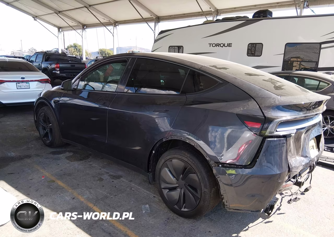 2026 Tesla Model Y All-Wheel Drive-Long Range Launch Series-Premium All-Wheel Drive VIN:7SAYGDEE3TF618965 - 3